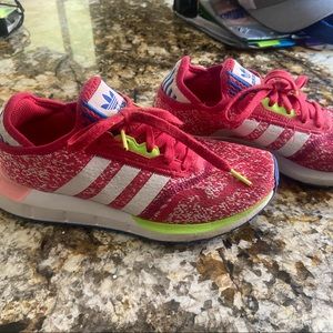Adidas size 5 Boys shoes